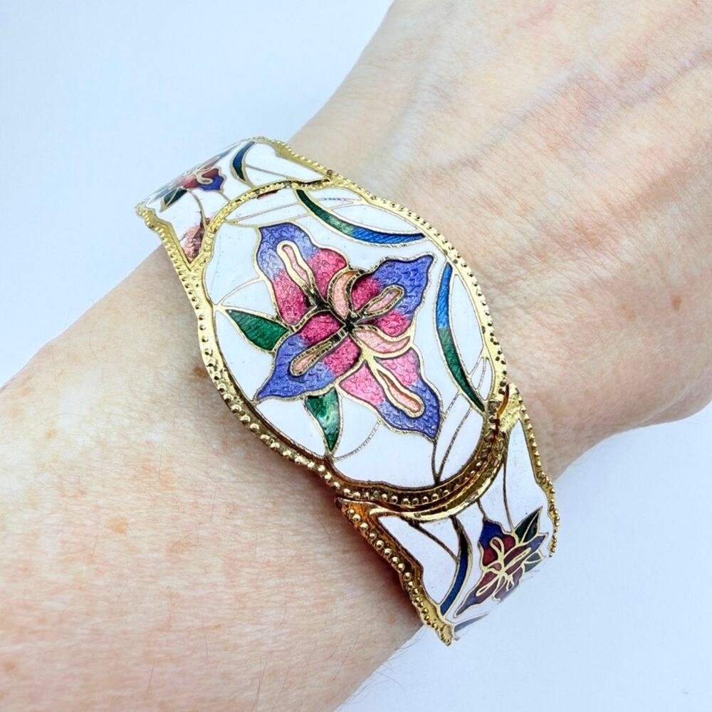 Cloisonne Enamel Hinged Bangle Bracelet Butterfly Floral Flower White 6.75 Inch